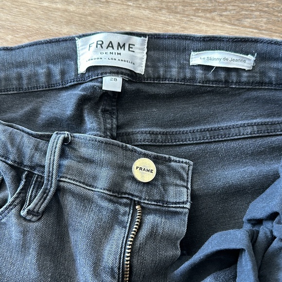 Frame Le Skinny de Jeanne - Picture 2 of 4